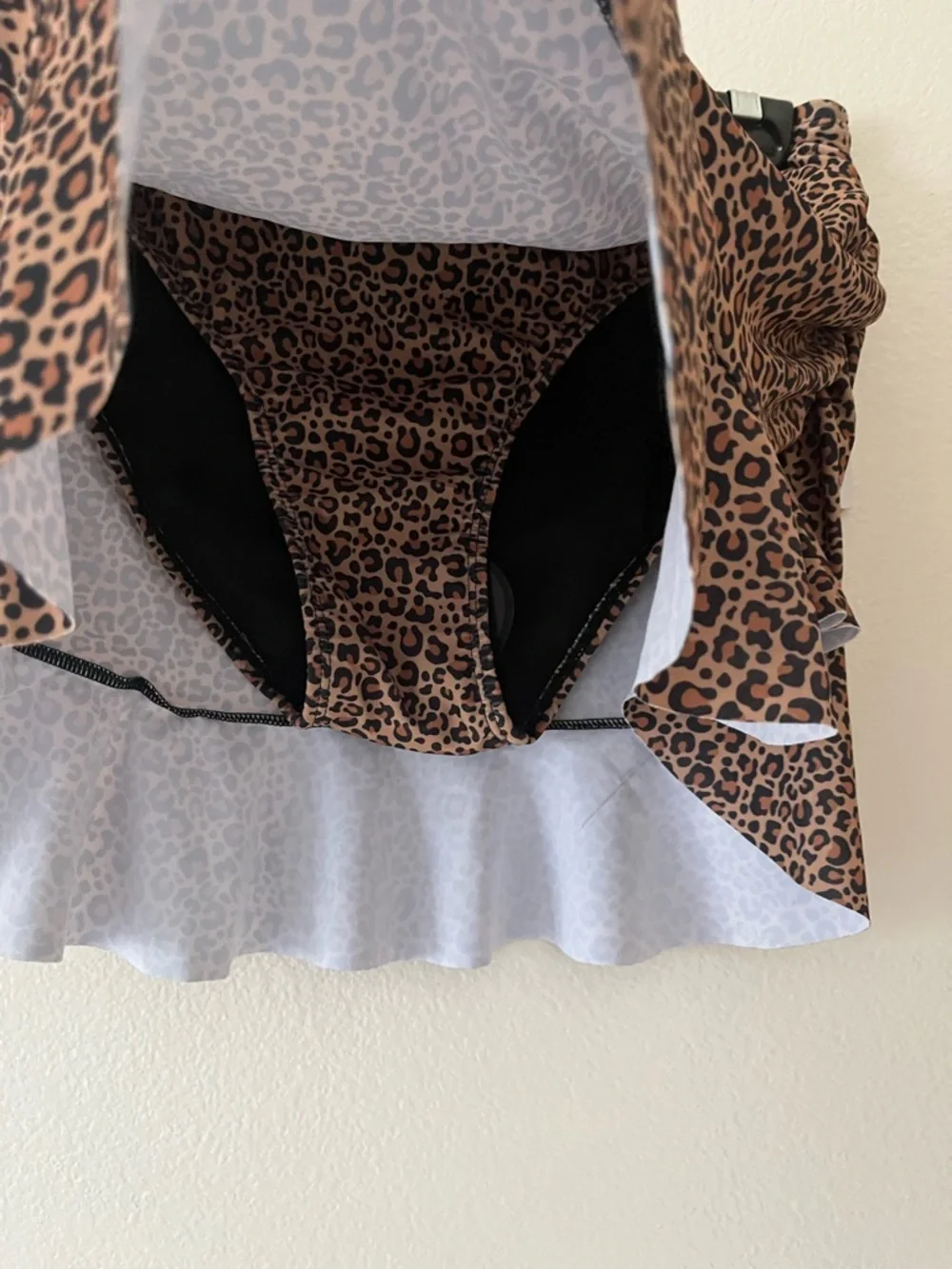 NWT Nicole Miller Animal Print Swim Skirt Bottoms Attached Size Small - Picture 2 of 6